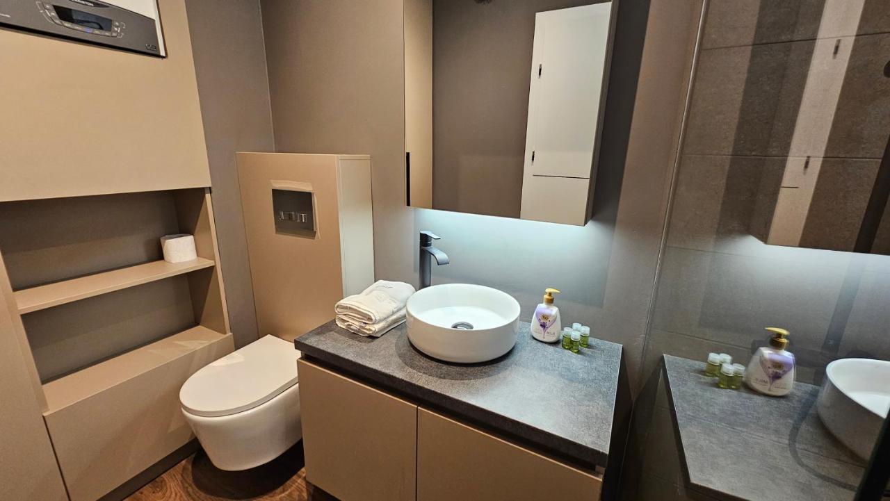 Deluxe Cozy Studios On Central M Eminescu Street #Тиргу-Муреш Екстер'єр фото