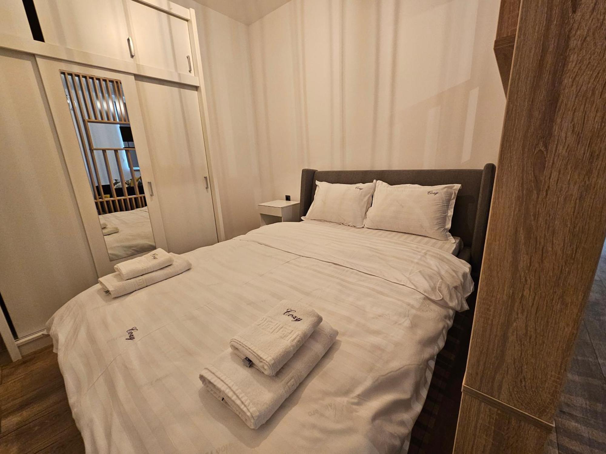 Deluxe Cozy Studios On Central M Eminescu Street #Тиргу-Муреш Екстер'єр фото